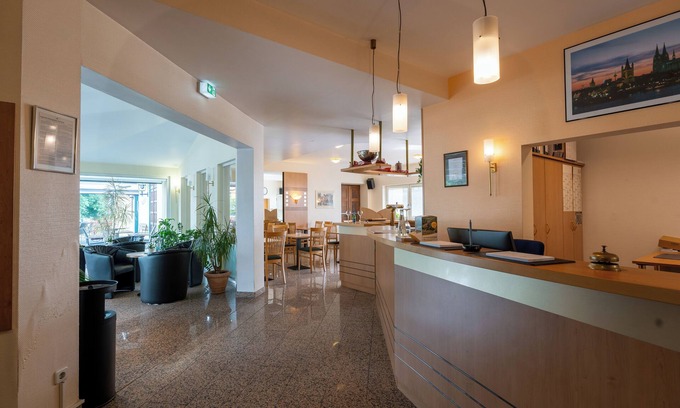 Eil Hotel | Airport Business Hotel Köln