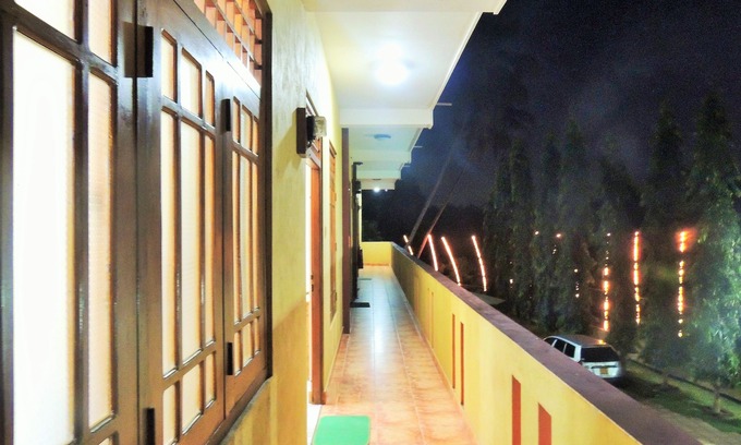 Andiambalama Hotel | Airport Green View Resort