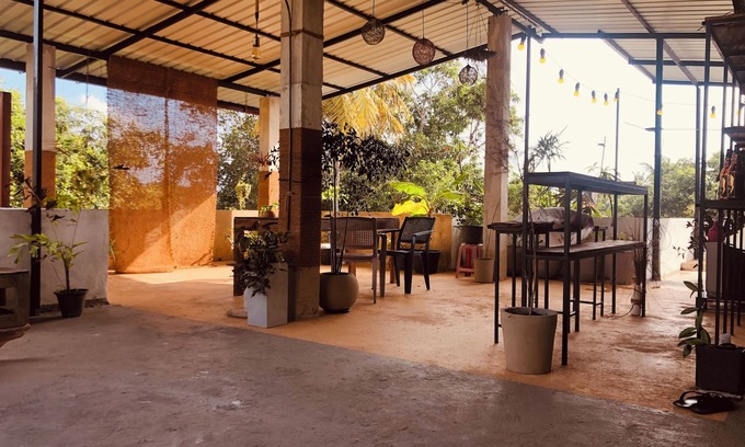 Seeduwa - Katunayake Bed & Breakfast | Airport Layover B&B