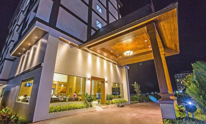 Ban Bo Han Hotel | Airport Resort Phuket