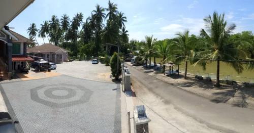 Kampung Teluk Reba Bed & Breakfast | Airport Riverside Roomstay & Homestay