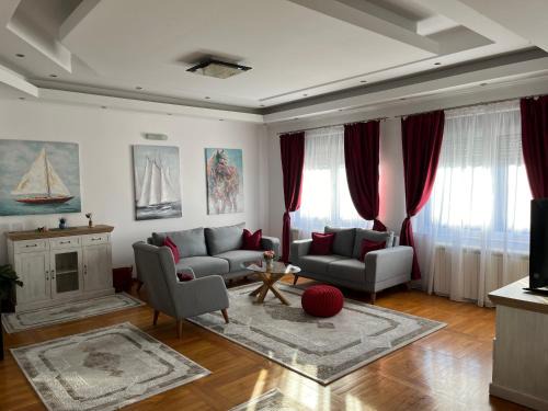 Surcin Apartment | Airport SKY apartments LUX II