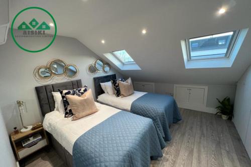 North Finchley Apartment | Aisiki Apartments at Stanhope Road, North Finchley, Air-conditioned Multiple 2 or 3-Bedroom, Pet-Friendly Duplex Flats, King or Twin Beds with Free Wi-Fi