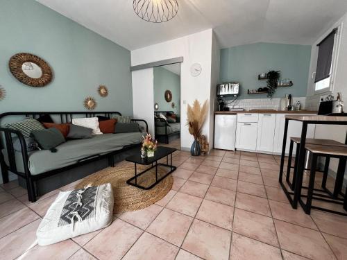 Aix-en-Provence Apartment | Aix-en-Provence, Charmant studio proche toutes comodités et axes routiers, linges fournis