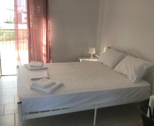 Paralia Porovitsis Apartment | akrata siesta