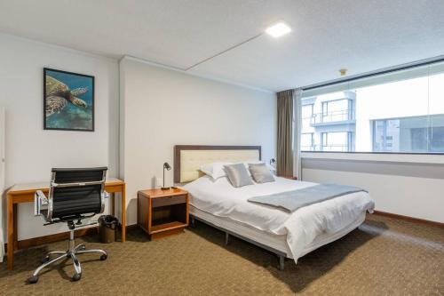 Financial District Apartment | Akros Galapagos Suite