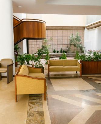 Financial District House | Akros Suites Quito, Habitaciones Privadas con Baño