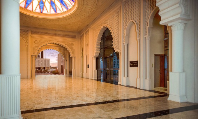 Jadaf Hotel | Al Jaddaf Rotana Suite Hotel