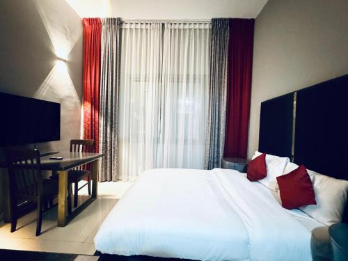 Jumeira 3 Apartment | Al Manara CLASSIC DELUXE Studio