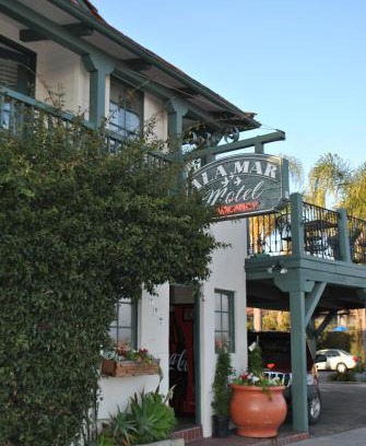 West Beach Hotel | Ala Mar by the Sea