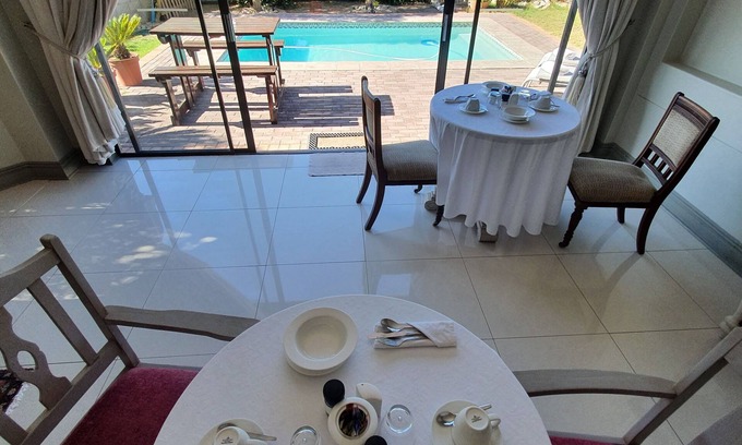 Langebaan Bed & Breakfast | Alabaster Box B&B