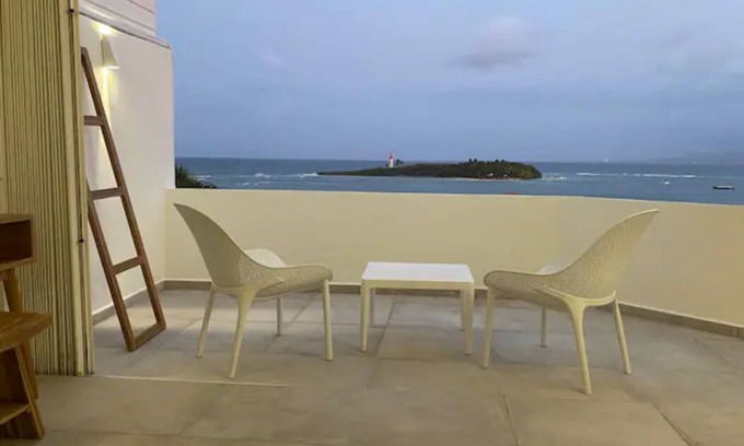 Perinet Apartment | Alaia vue sur mer