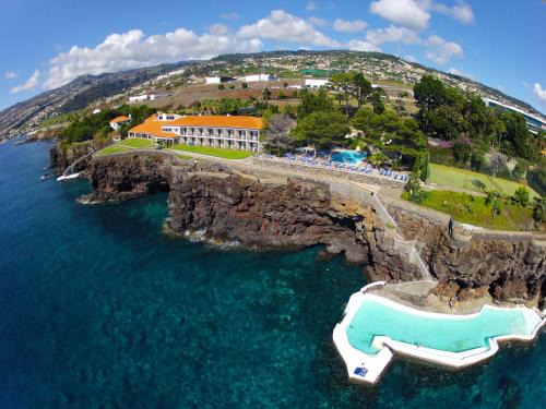 Santa Cruz Hotel | Albatroz Beach & Yacht Club