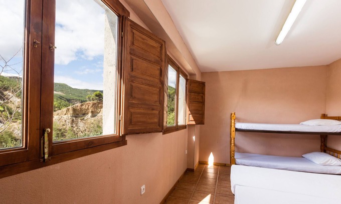 Salas de Pallars Apartment | Alberg La Solana - B11 - Quadruple Room (4 Adults)