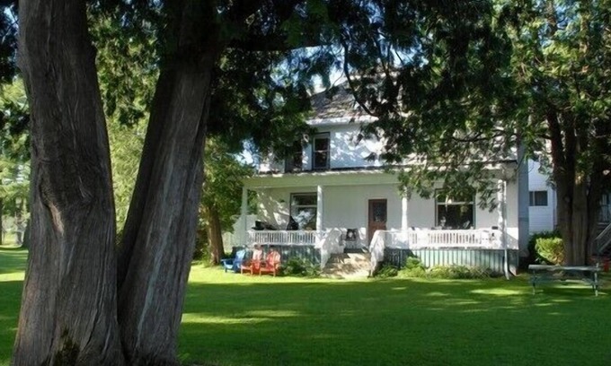 Port Stanton Cottage | Albert Manor - Large 5 Br Lakeside House in Severn Bridge.