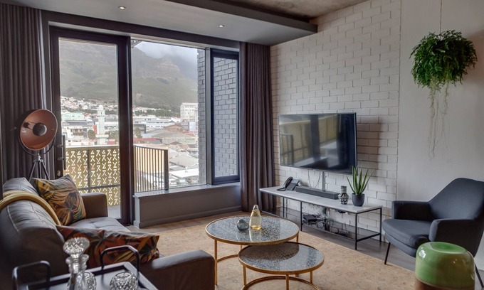Cape Town City Centre Apartment | Albert Road Wex Apartment