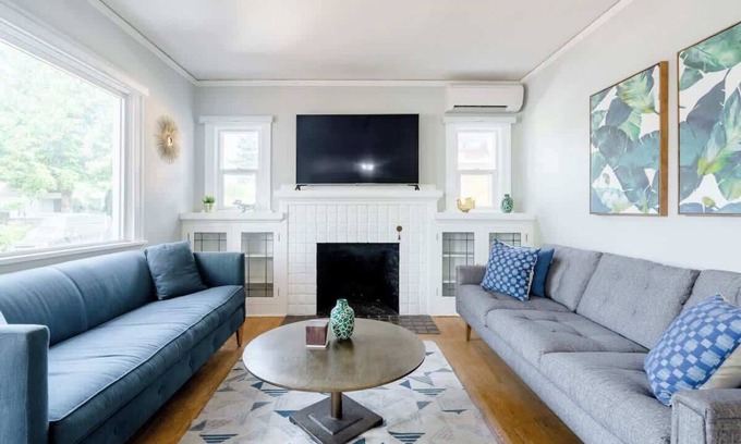 Alberta Arts District House | Alberta Arts Haven 4BR 8 Guests Walk to Eats