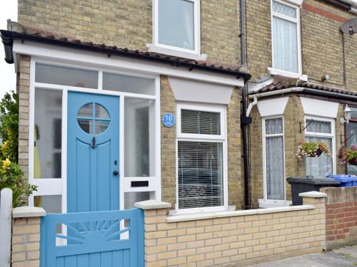 Lowestoft House | Albion Cottage