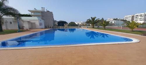 Correeira Apartment | Albufeira Apartment Pool & Tennis