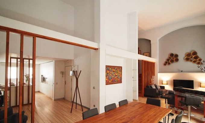 el Camp d'en Grassot i Gracia Nova Apartment | ALCAM ALIO CINE APARTMENT