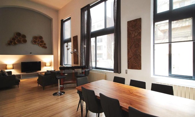el Camp d'en Grassot i Gracia Nova Apartment | Alcam Alio Cine