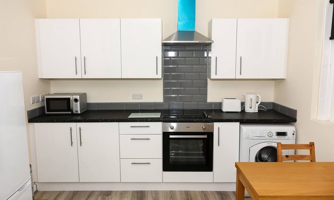 Sunderland House | Alexander Apartments Rooms 1