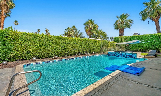 Sunmor House | Alexander Escape –Historic Alexander Home