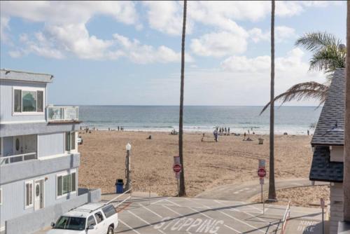 West Newport Apartment | Alexander - Oceanview