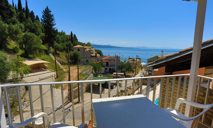 Katavolos Apartment | Alexandra Apartment in Katavolos