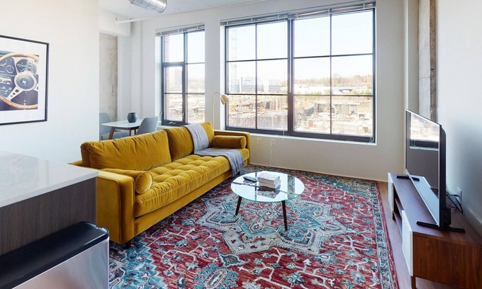 Eisenhower East Apartment | Alexandria 1BR in The Foundry w/ Concierge + Gym