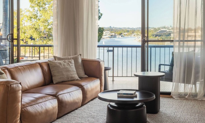 Tweed Heads Apartment | Ali's Waterfront Escape