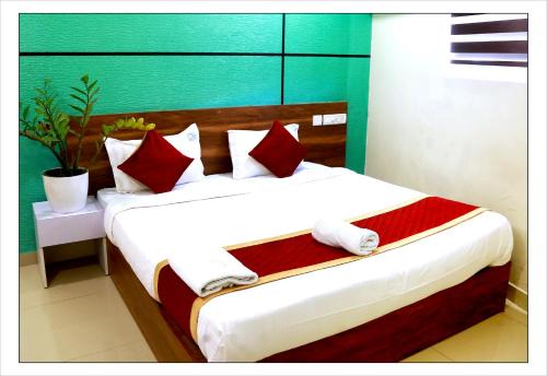 Ernakulam South Hotel | Aliyans Residency