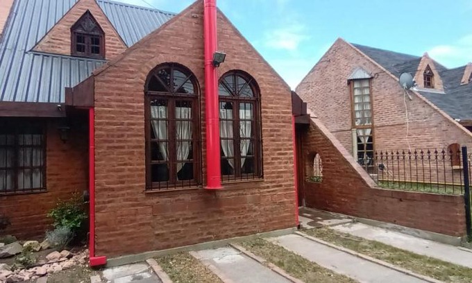 Esquel House | Aljaba