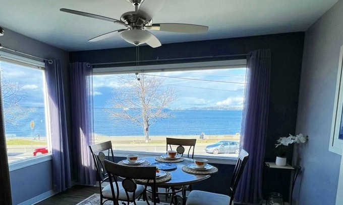 Alki Condo | Alki Beach View Villa