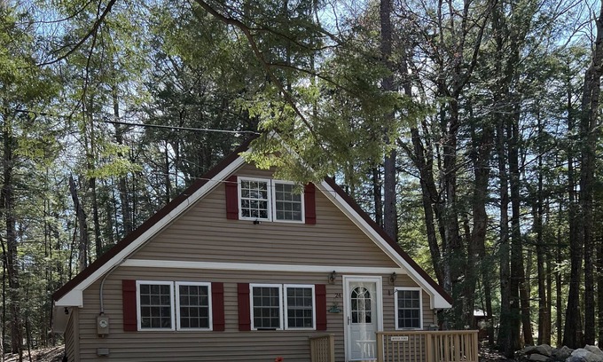 Bridgton Cottage | All season cottage with Moose Pond Beach, Tennis & Pool