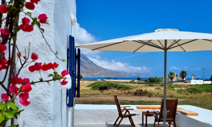 Trachilos Cottage | All season lovely seafront cottage, breakfast included, family friendly