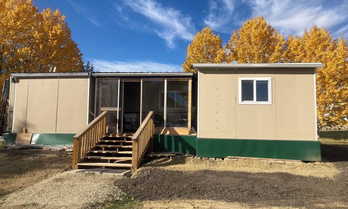 Markerville House | All Season wellsite trailer on scenic acreage 5 kms North of Sylvan Lake