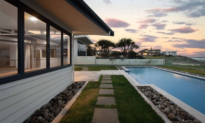 Waihi Beach House | ALL THE 3'S @ NUMBER 3