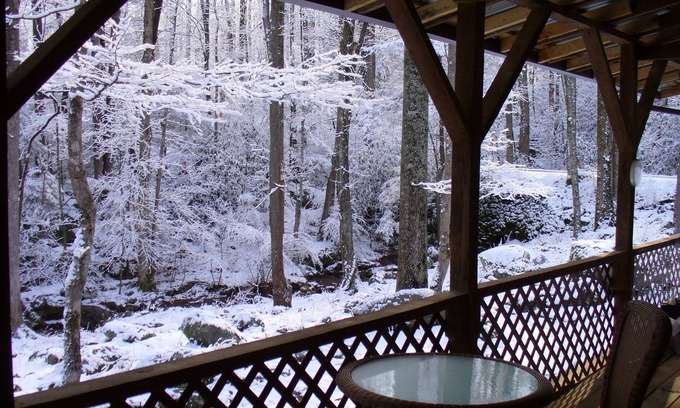 Rocky Grove Cabin | *All the Quiet You Are Looking For *Across from the Park!