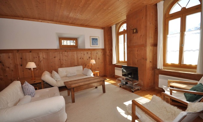Engadin Scoul Apartment | Allegra and welcome to the Chasa Schucany