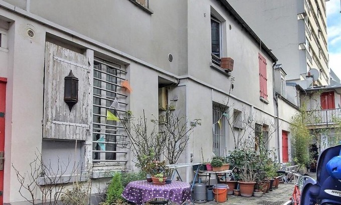 19th Arrondissement Bed & Breakfast | Alliance 3