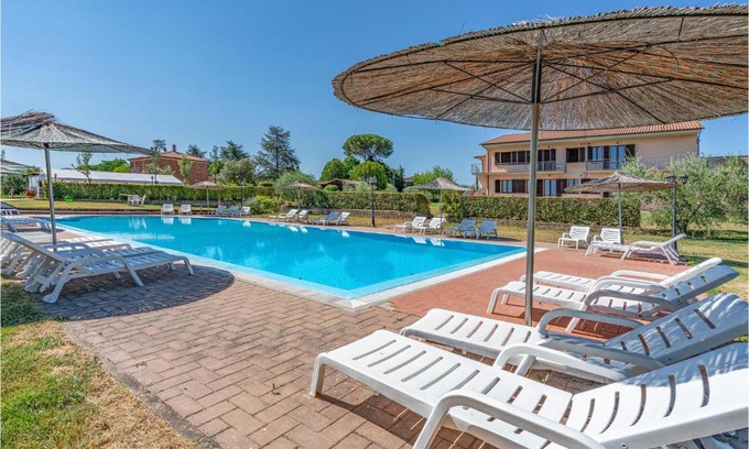 Castiglione del Lago Apartment | Alloro