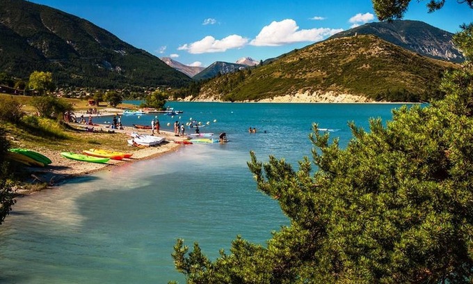 Allos Apartment | Allos T 3 renovated Ideal wend Rando and summer vacation with parking terrace