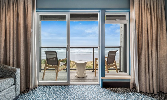 Newport Hotel | Allred Hotel