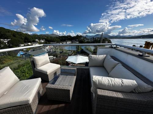 Borth-y-Gest House | Alltwen