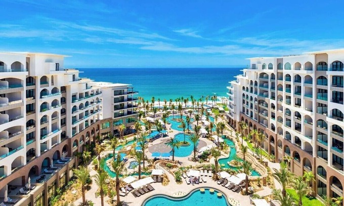 Santa Rosa Apartment | Alluring and Luxurious 5-Diamond Beachfront Resort, Villa la Valencia, Los Cabos
