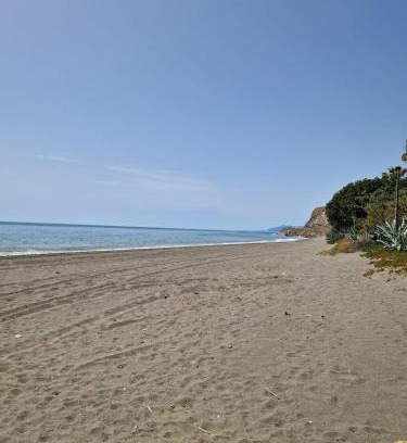Almayate Bajo Apartment | Almayate Playa Studio