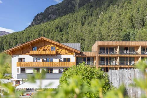 Malles Venosta Hotel | Almhotel Glieshof