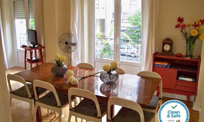 Sao Jorge de Arroios Apartment | Almirante 1 Four Bedrooms