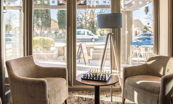 Almondsbury Hotel | Almondsbury Inn & Lounge